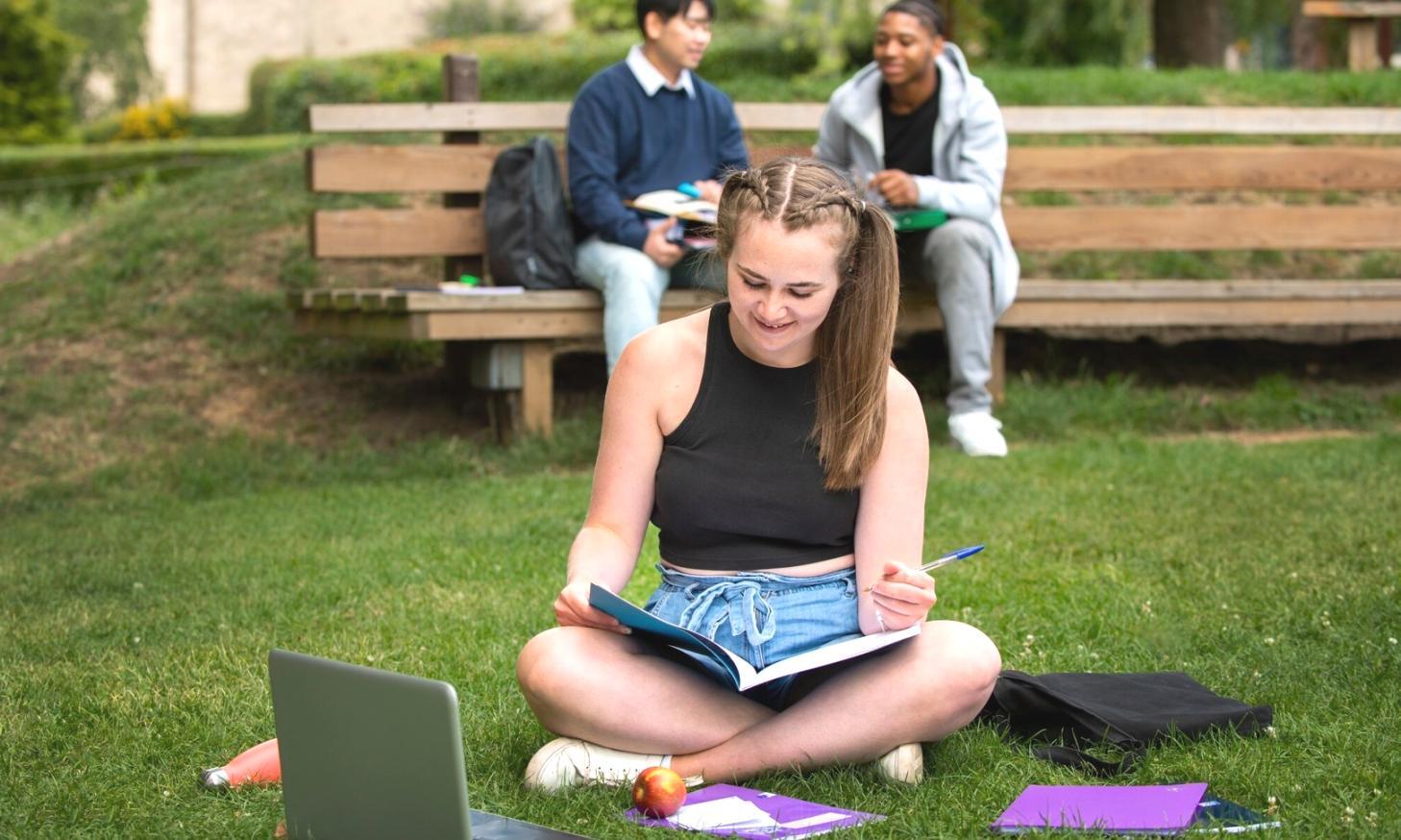 Eğitim programı sırasında bütçe hesaplamaları